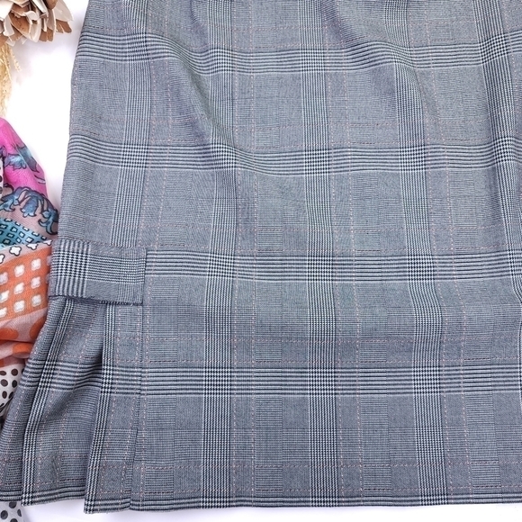 Larry Levine Stretch Grey Skirt Sz 10 - Picture 4 of 9